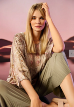 Lade das Bild in den Galerie-Viewer, Cartoon | Casual-Bluse mit Muster | 7865 Beige-Rose
