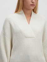 Lade das Bild in den Galerie-Viewer, Edited | Pullover &#39;Samia&#39; | GARDENIA weiss
