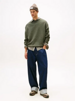 Lade das Bild in den Galerie-Viewer, Tommy Jeans | Relaxed Waffle Script Crew Jumper | MRH Green
