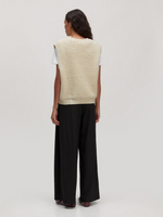 Lade das Bild in den Galerie-Viewer, Edited | Strickweste &#39;Yuna&#39; | GARDENIA weiss
