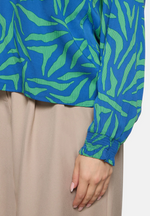 Lade das Bild in den Galerie-Viewer, Cartoon | Bluse mit Muster | 5880 Green/Blue
