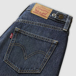 Lade das Bild in den Galerie-Viewer, Levis | Cinch Barrel | 0001 drkdenim
