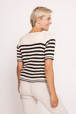 Lade das Bild in den Galerie-Viewer, Zhrill | RASTA T-Shirt | Black stripe
