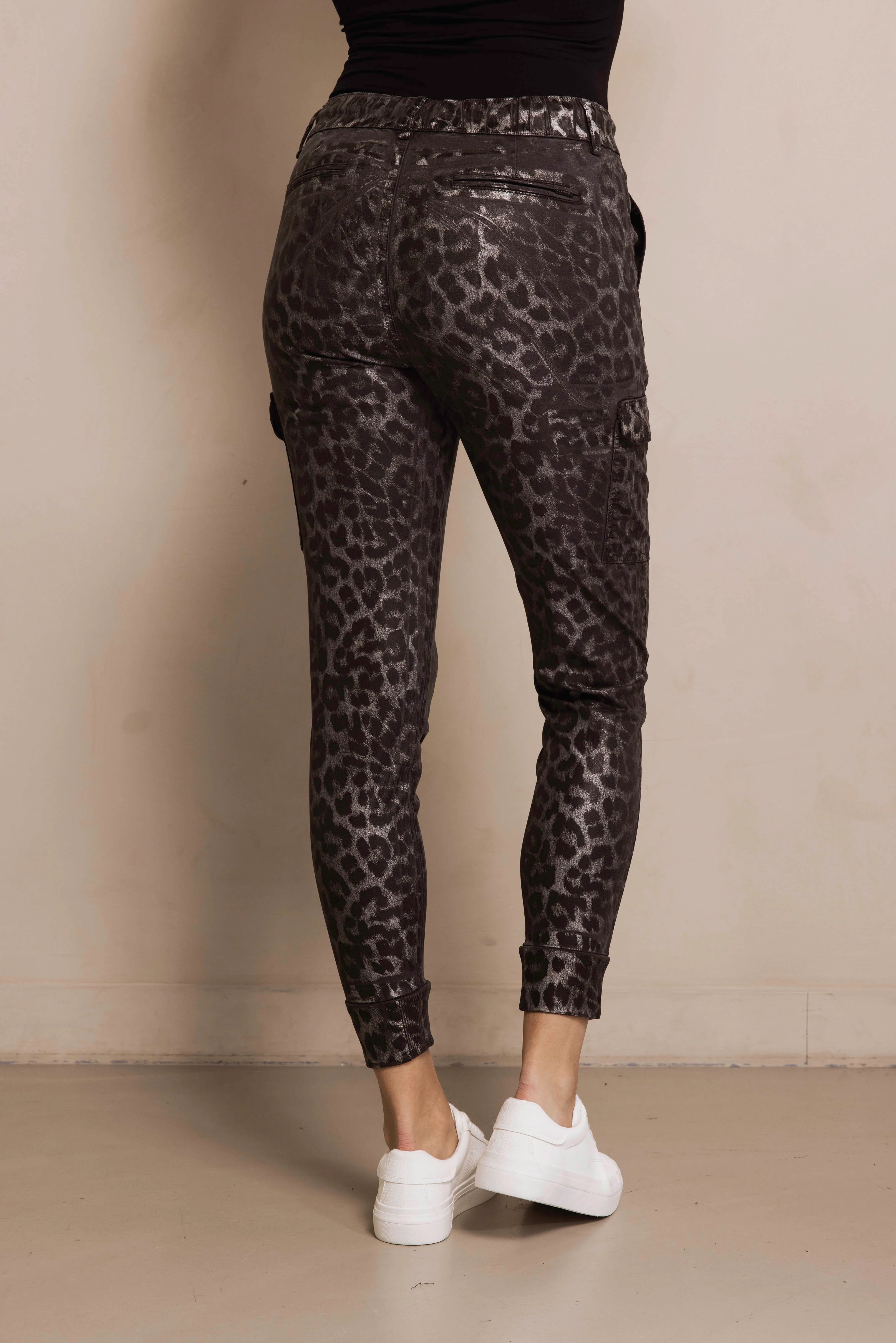 Zhrill | DAISEY - Casual Hose | Black Leo