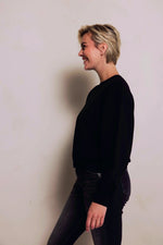 Lade das Bild in den Galerie-Viewer, Zhrill | UTE - Sweatshirt | Black
