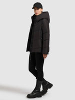 Load image into Gallery viewer, Khujo | Short quilted jacket ALESS | 200 black
