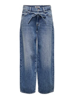 Load image into Gallery viewer, ONLY | GIANNA Mid-Rise Balloon Cut Jeans | MEDIUM BLUE
