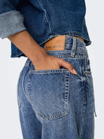 Load image into Gallery viewer, ONLY | GIANNA Mid-Rise Balloon Cut Jeans | MEDIUM BLUE
