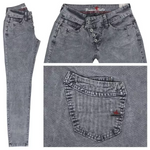 Lade das Bild in den Galerie-Viewer, Buena Vista | Malibu cropped fine cord | 9529 washed grey
