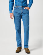 Lade das Bild in den Galerie-Viewer, Wrangler | TEXAS STRETCH -Straight Fit | DESERT
