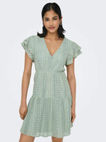 Lade das Bild in den Galerie-Viewer, ONLY | HELENA Kurzes Kleid | Jadeite
