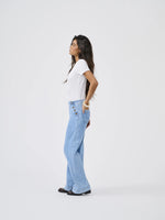 Load image into Gallery viewer, ONLY | MADISON High Waist Wide Leg Jeans | 902 hellused
