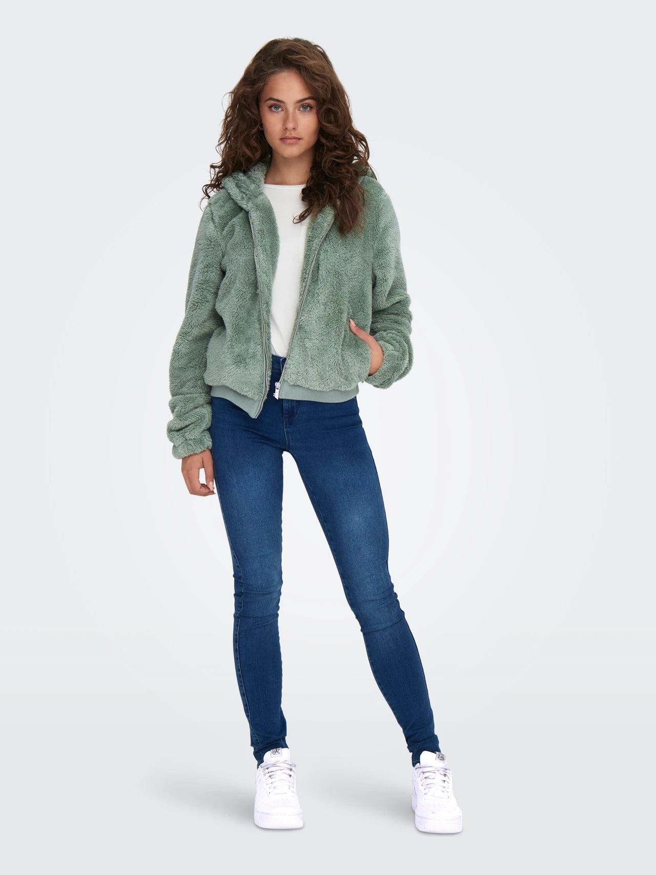 ONLY | NEWANNA Teddyfell Jacke | Lily pad