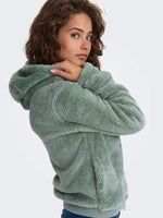 Lade das Bild in den Galerie-Viewer, ONLY | NEWANNA Teddyfell Jacke | Lily pad
