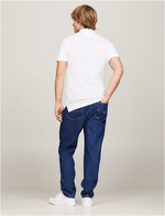 Lade das Bild in den Galerie-Viewer, Tommy Jeans | Slim Fit Poloshirt aus reiner Bio-Baumwolle | YBR WHITE
