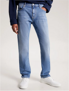 Tommy Jeans | Ryan Regular Straight Jeans | 1A5 Denim med.