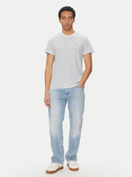 Lade das Bild in den Galerie-Viewer, Tommy Jeans | Slim Fit T-Shirt mit Rundhalsausschnitt | 0BB TempoBlue
