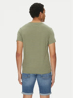 Lade das Bild in den Galerie-Viewer, Tommy Jeans | Slim Fit T-Shirt mit Rundhalsausschnitt | 0CH ArubaGreen
