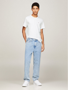 Tommy Jeans | REGULAR FIT T-SHIRT MIT RUNDHALSAUSSCHNITT | 100 weiss