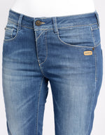 Lade das Bild in den Galerie-Viewer, GANG | Amelie - Relaxed Fit | 7672 usedwashed
