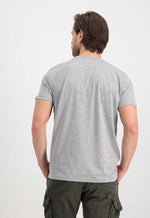 Lade das Bild in den Galerie-Viewer, Alpha Industries | Basic T Small Logo | 17 grey heather
